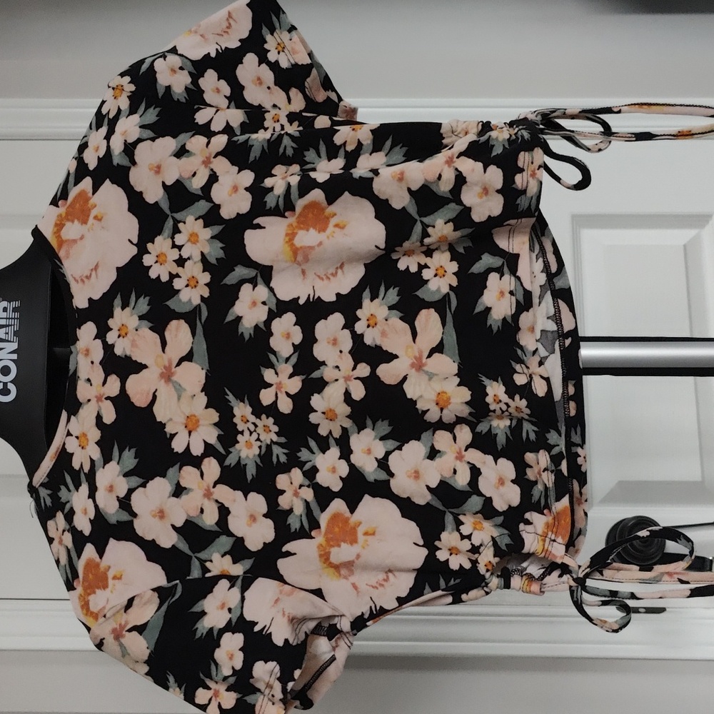 Cropped top